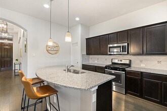 450 Blossom Vly Strm in Buda, TX - Building Photo - Building Photo