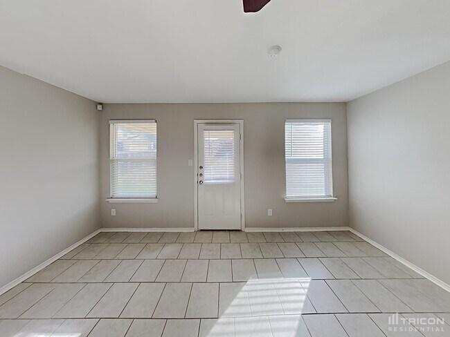 7135 Aphrodite Mist in San Antonio, TX - Foto de edificio - Building Photo