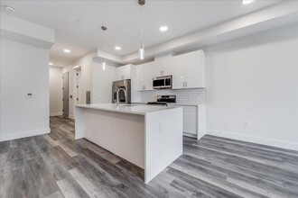 3443 John F. Kennedy Blvd in Jersey City, NJ - Building Photo - Building Photo