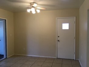 7893 W Pasadena Ave in Glendale, AZ - Building Photo - Building Photo