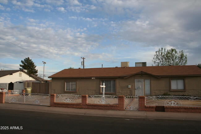 6617 W Georgia Ave in Glendale, AZ - Building Photo - Building Photo