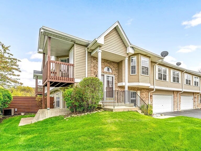13843 Cambridge Cir in Plainfield, IL - Building Photo