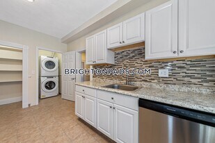 46 Brackett St in Boston, MA - Building Photo