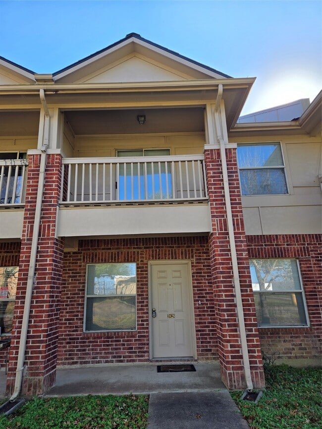 property at 3828 Shire Valley Dr