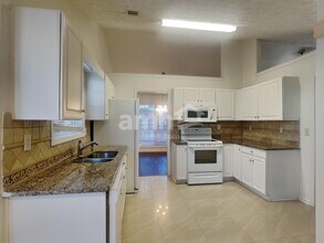 951 Garden Oak Ct in Lawrenceville, GA - Building Photo - Building Photo