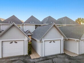 218 Miracle Strip Pkwy SW in Fort Walton Beach, FL - Building Photo - Building Photo