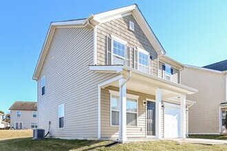 10811 Carstairs St in Charlotte, NC - Building Photo - Building Photo