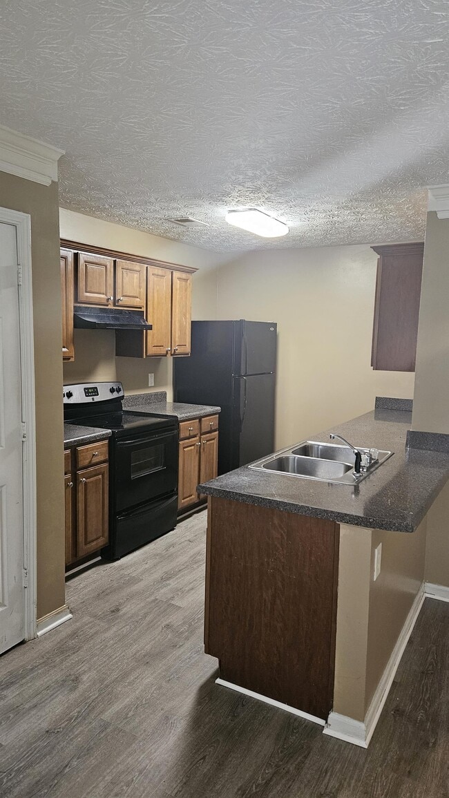 5612 Union Pointe Dr in Union City, GA - Building Photo - Building Photo