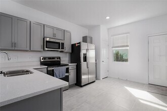 14052 Textile Run in Parrish, FL - Building Photo - Building Photo