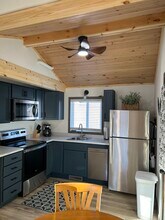 1006 Irvine Ave NW in Bemidji, MN - Building Photo - Building Photo