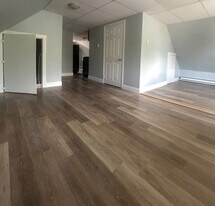 15 Middlesex Park, Unit 17 Middlesex Park Apt. 3 in Lowell, MA - Building Photo