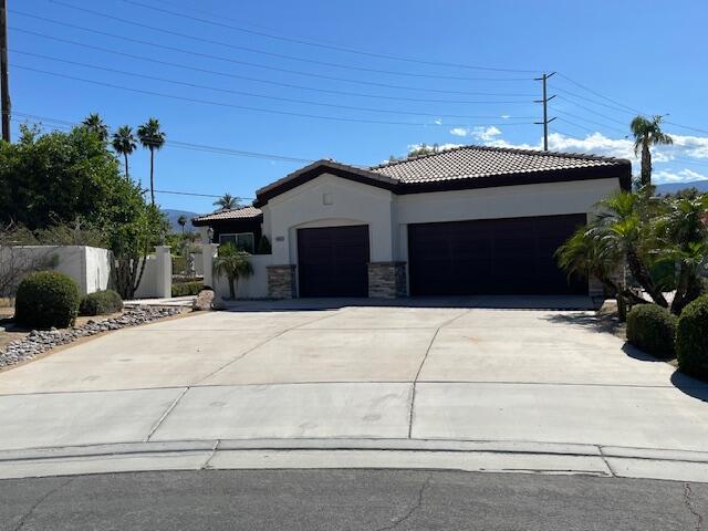 property at 40963 Avenida Solana