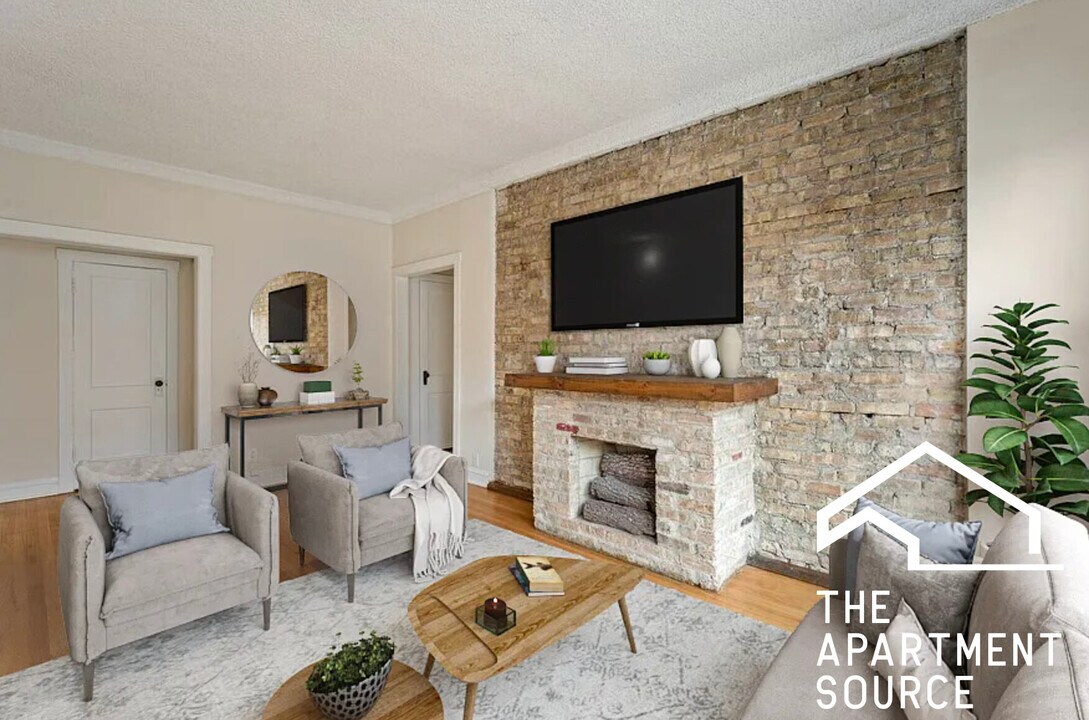 3523 N Racine Ave, Unit W3 in Chicago, IL - Building Photo