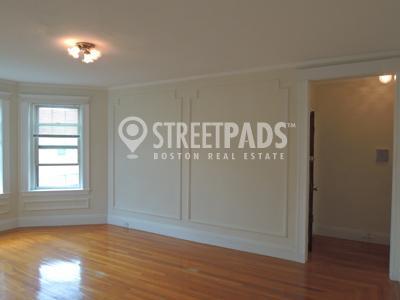 96 Maple St in Malden, MA - Building Photo - Building Photo