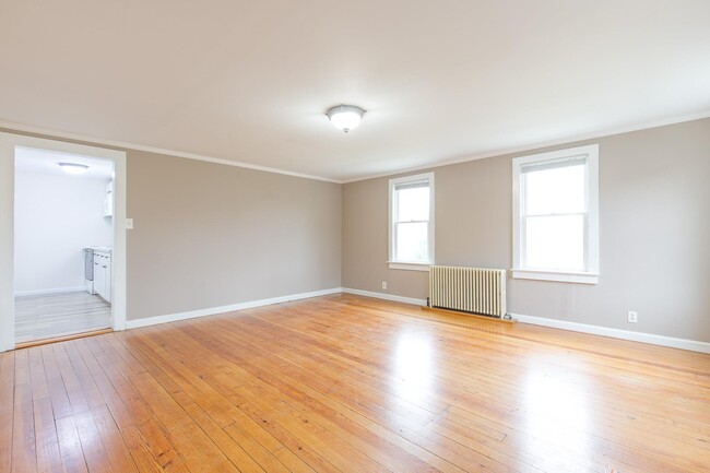 356 Oscawana Lake Rd-Unit -B in Putnam Valley, NY - Foto de edificio - Building Photo