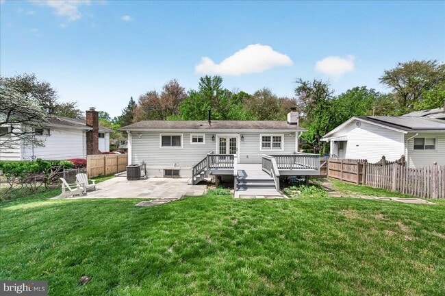 property at 11905 Hunters Ln