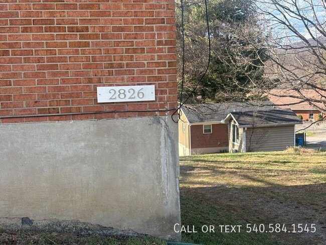 2826 Idlewild Blvd NE in Roanoke, VA - Foto de edificio - Building Photo