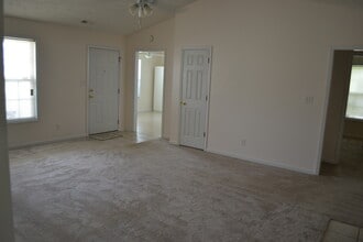 5403 Steelrail End in Hope Mills, NC - Building Photo - Building Photo