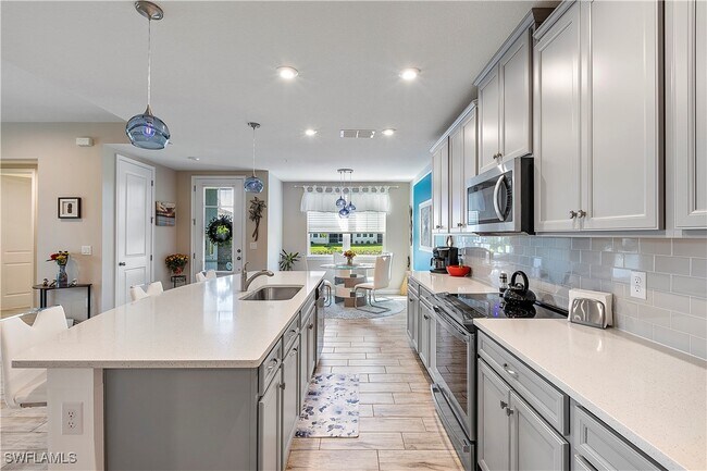 property at 4607 Arboretum Cir