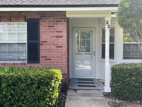 22 Kings Colony Ct in Palm Coast, FL - Building Photo - Building Photo