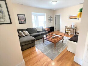 24 Willard Ave, Unit #3 in Medford, MA - Building Photo - Building Photo