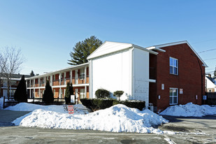 The Plantation House Apartments