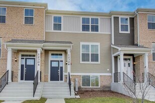 12306 Tinsley St in Huntley, IL - Building Photo