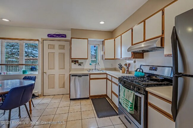 350 S 8th St in Carbondale, CO - Building Photo - Building Photo