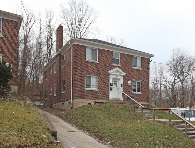 3077 Bracken Woods Ln in Cincinnati, OH - Foto de edificio - Building Photo