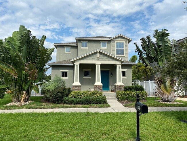 property at 809 N Oregon Ave