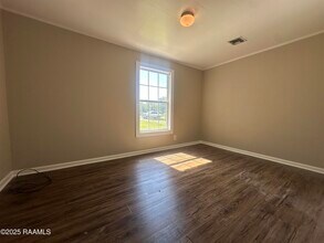 1037 Erika Ln in Breaux Bridge, LA - Building Photo - Building Photo