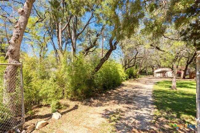 366 New York Ave in New Braunfels, TX - Building Photo - Building Photo