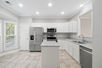 14504 Reese Blvd in Huntersville, NC - Building Photo - Building Photo