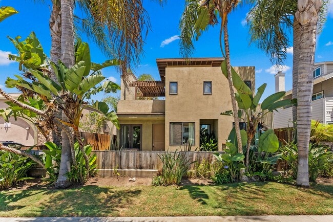 property at 4870 Santa Cruz Ave