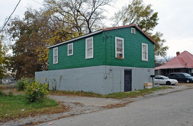 2102 E 17th St in Chattanooga, TN - Building Photo - Building Photo