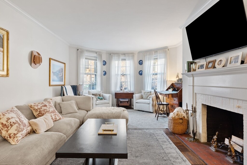 255 Beacon St in Boston, MA - Building Photo