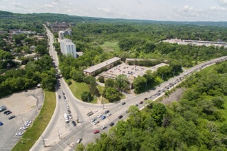 The Woodlands in Hamilton, ON - Building Photo - Building Photo
