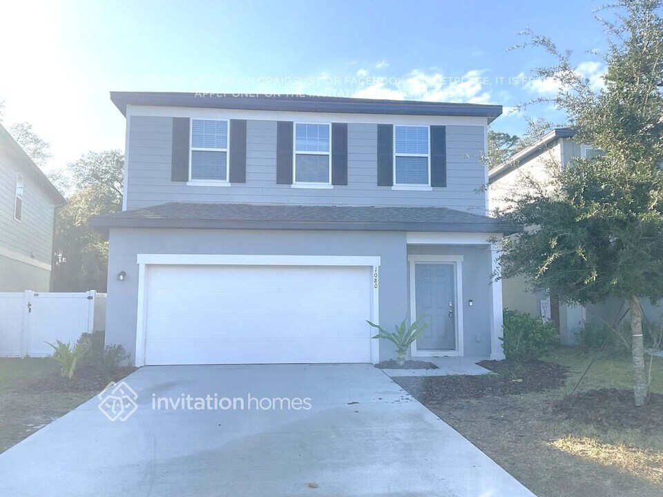 1080 Cades Cv Wy in DeLand, FL - Building Photo