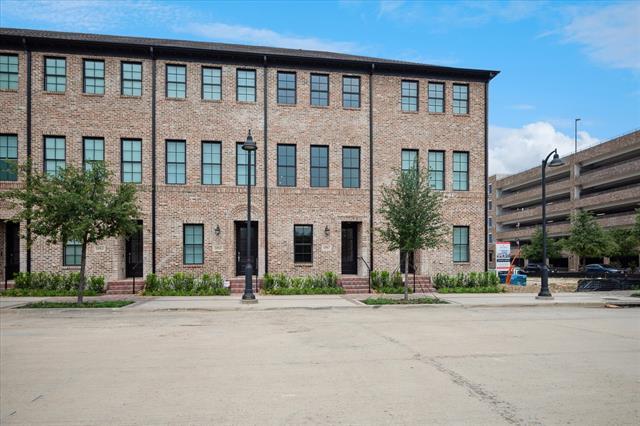 14967 Magnolia St in Addison, TX - Building Photo