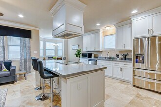 3807 W Orem Dr in Houston, TX - Building Photo - Building Photo