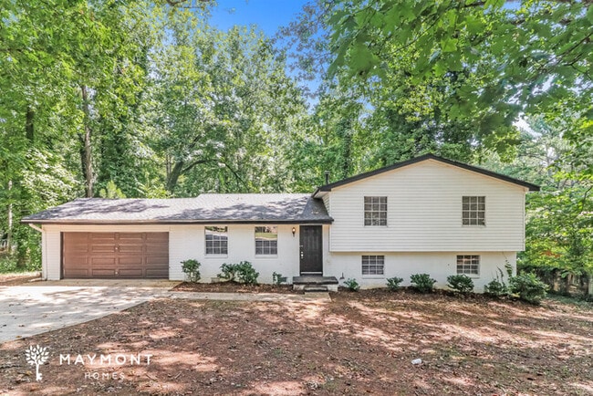 203 Lucan Way