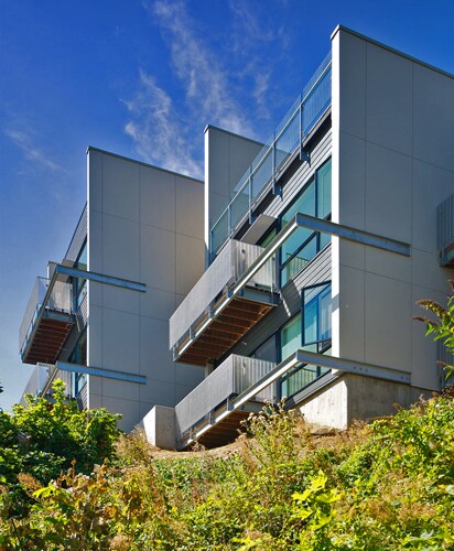 2311 W Newton St in Seattle, WA - Foto de edificio