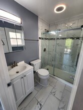 5911 S Indiana Ave, Unit #2 in Chicago, IL - Building Photo - Building Photo