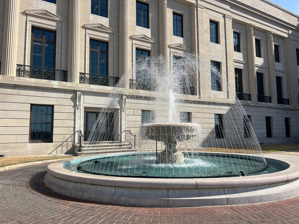 17 Market St, Unit 17-D Market St. in Wilmington, NC - Building Photo