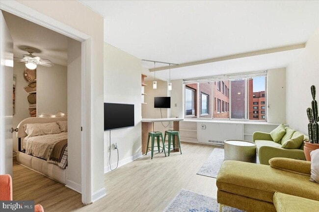 property at 1111 Arlington Blvd