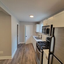 693 Moy Ave in Windsor, ON - Building Photo - Building Photo