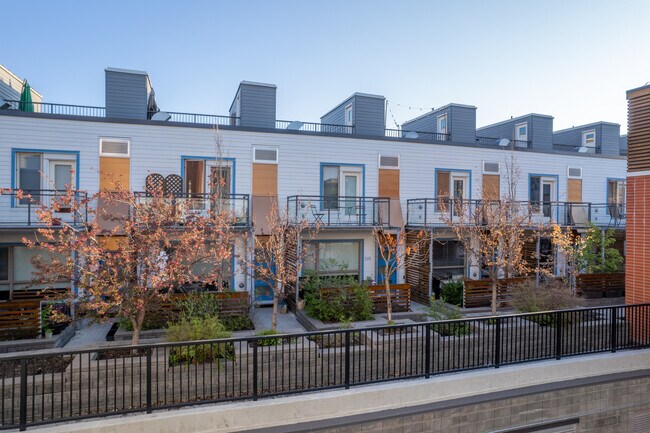 Vento in Calgary, AB - Building Photo - Building Photo