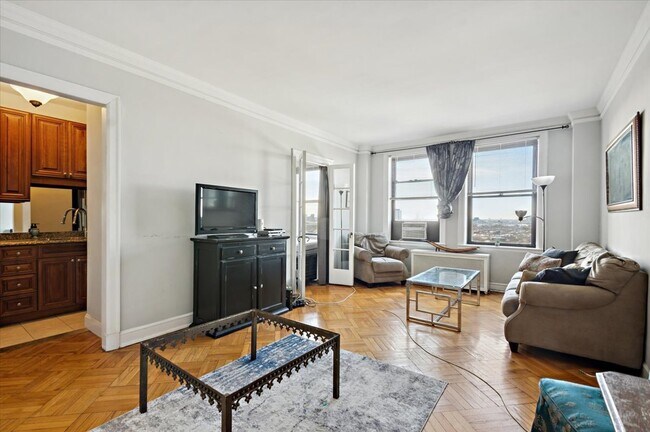 2000 N Lincoln Park W in Chicago, IL - Building Photo - Building Photo