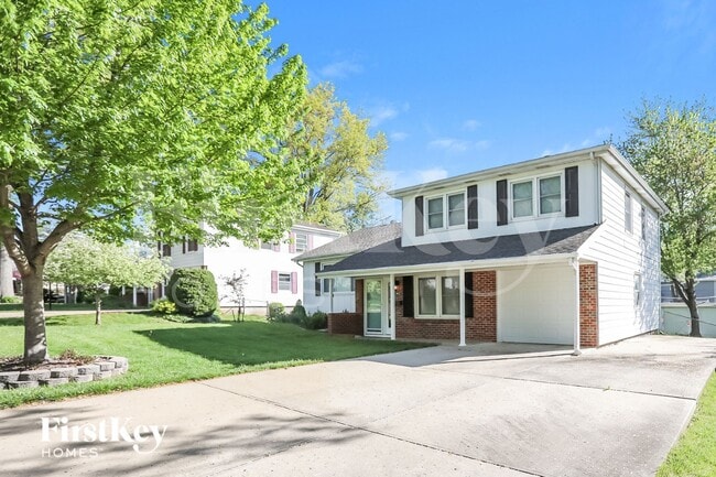 8925 Grandview Dr in Overland Park, KS - Building Photo - Building Photo