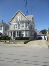 3 Rowe Ave in Pawtucket, RI - Building Photo - Building Photo